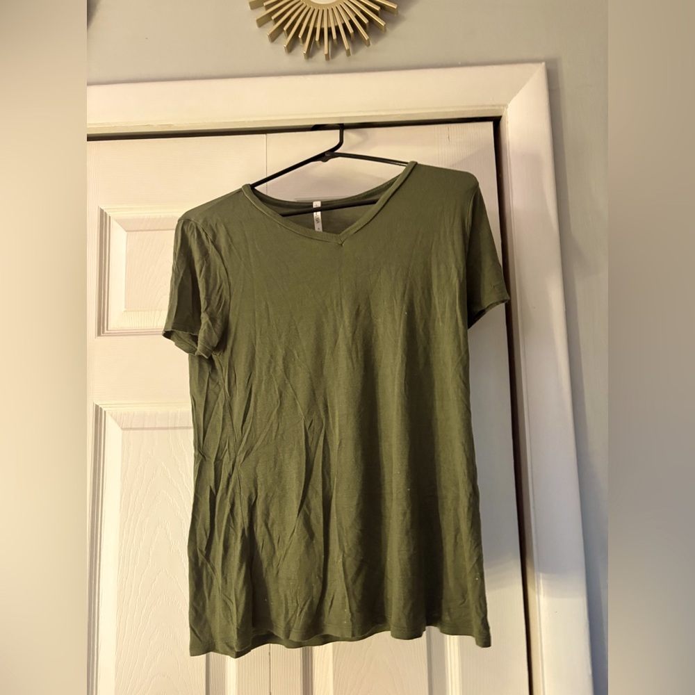 Green tee shirt